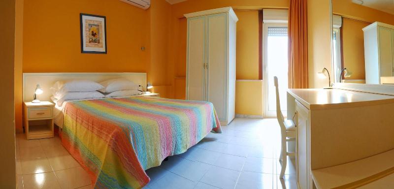 Hotel Michelangelo Teramo Εξωτερικό φωτογραφία