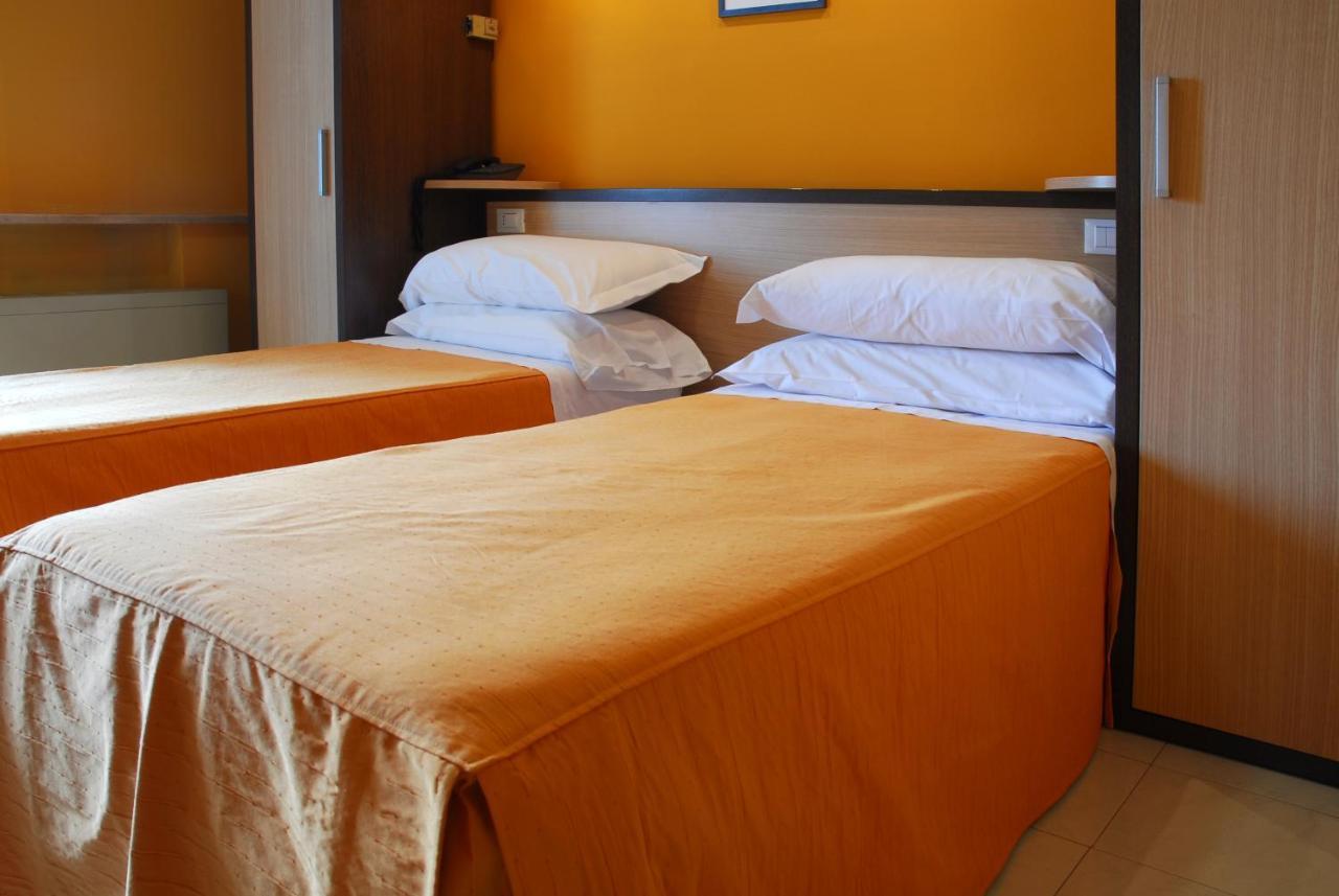 Hotel Michelangelo Teramo Εξωτερικό φωτογραφία