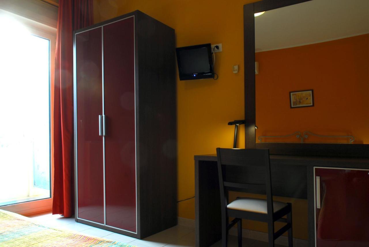 Hotel Michelangelo Teramo Εξωτερικό φωτογραφία